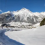 With 2 And Terrace Appartamento Val Cenis