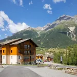 With 2 And Terrace * Val Cenis