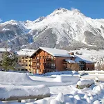 With 2 And Terrace Val Cenis